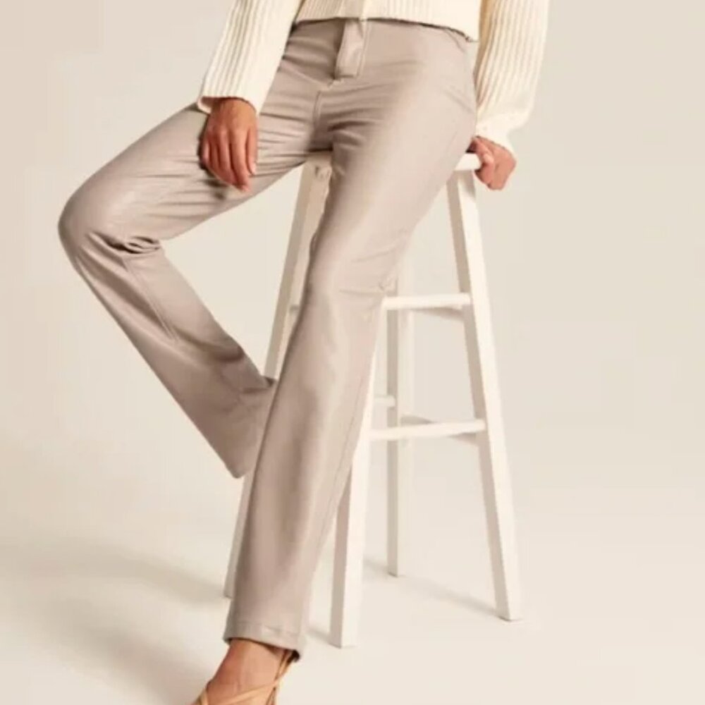 Abercrombie and Fitch High Rise 90s Straight Vegan Leather Pant Womens 6L/28 Tan